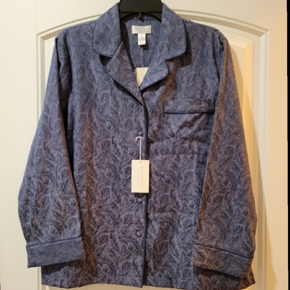 🆕️Cabernet plum soft button down pajama  top M